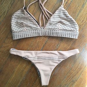 Acacia Topless mesh set NWOT